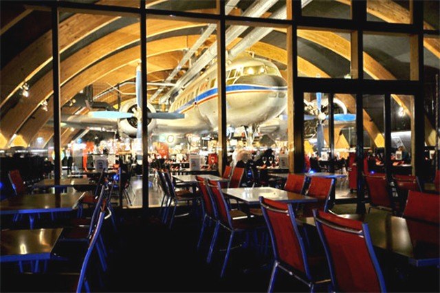 самолет-ресторан