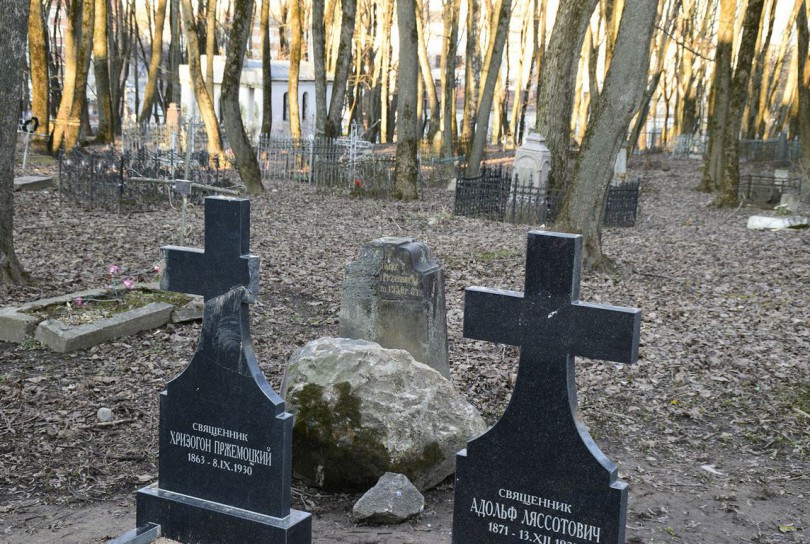 католическое кладбище костёл