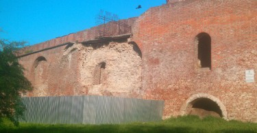 В Смоленске обрушилась часть крепостной стены