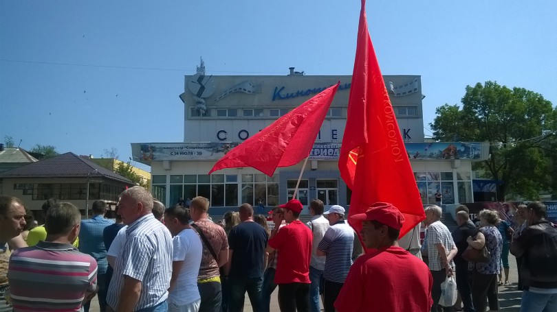 На акции в Смоленске водители маршруток потребовали отставки главы города