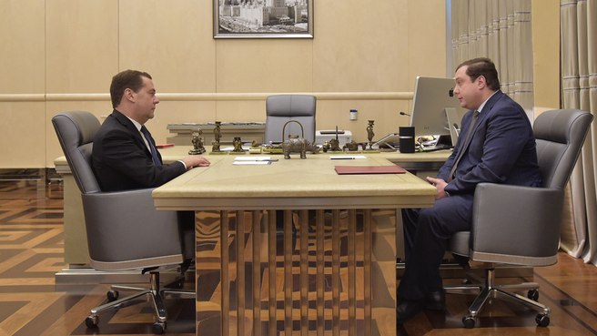 премьер-министр дмитрий медведем посетит смоленск с официальным визитом