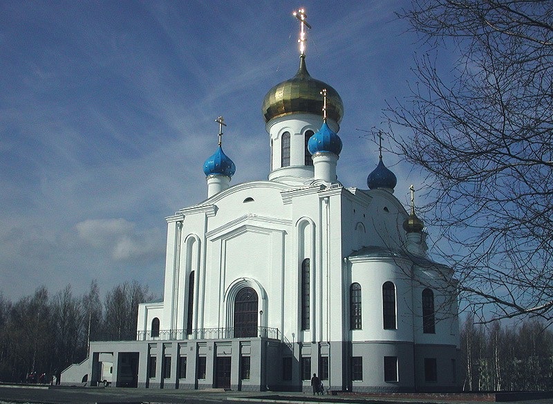 Храм Новомучеников и исповедников Российских